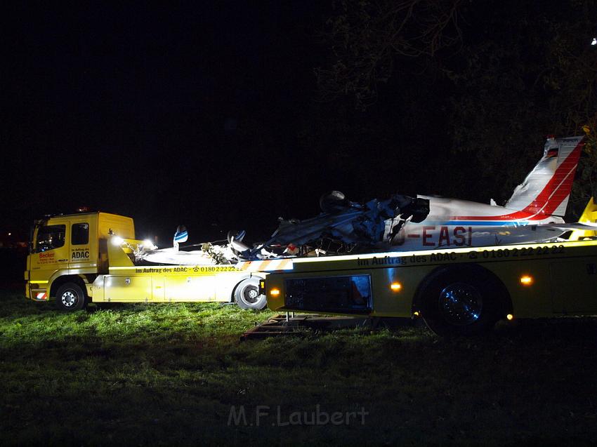 Kleinflugzeug abgestuerzt Sankt Augustin Meindorf P375.JPG